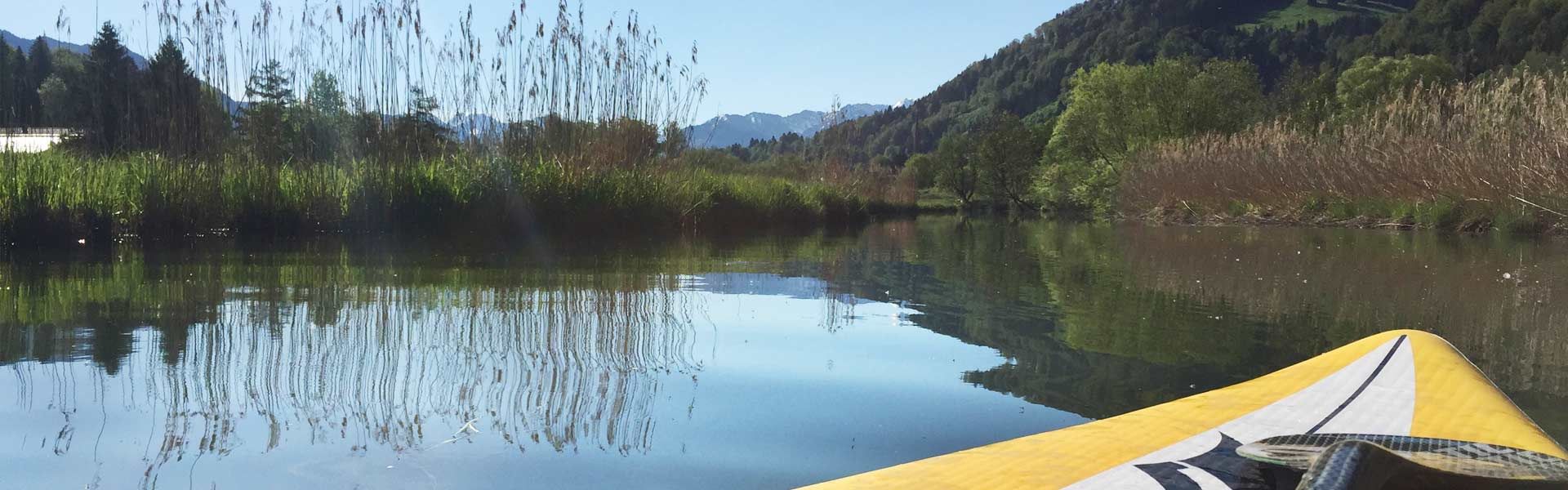 Mit dem naish SUP auf dem Fluss unterwegs